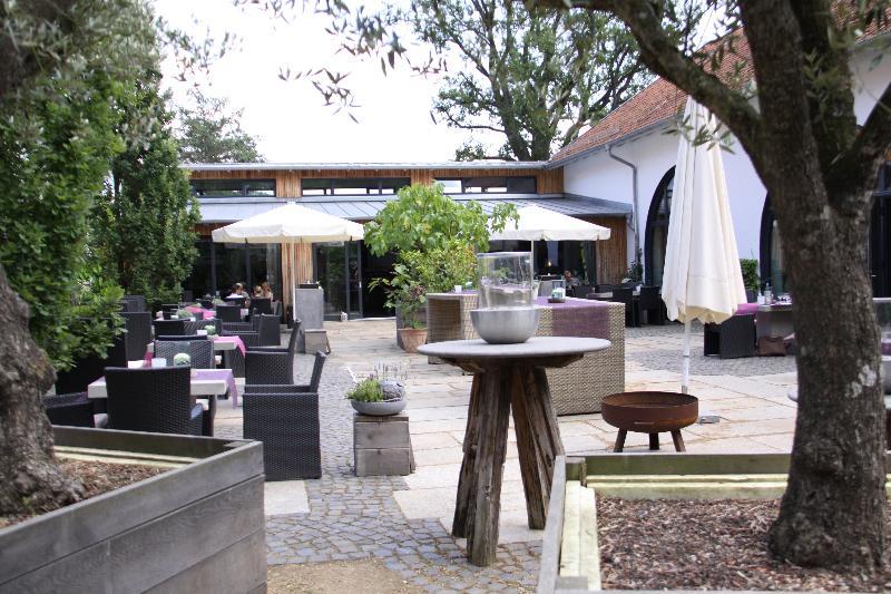 Hotel Gut Bardenhagen Ngoại thất bức ảnh